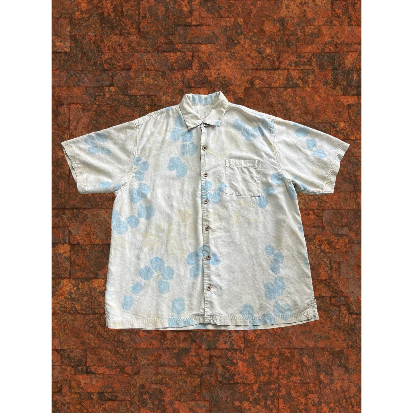Tommy Bahama Silk casual Button up shirt